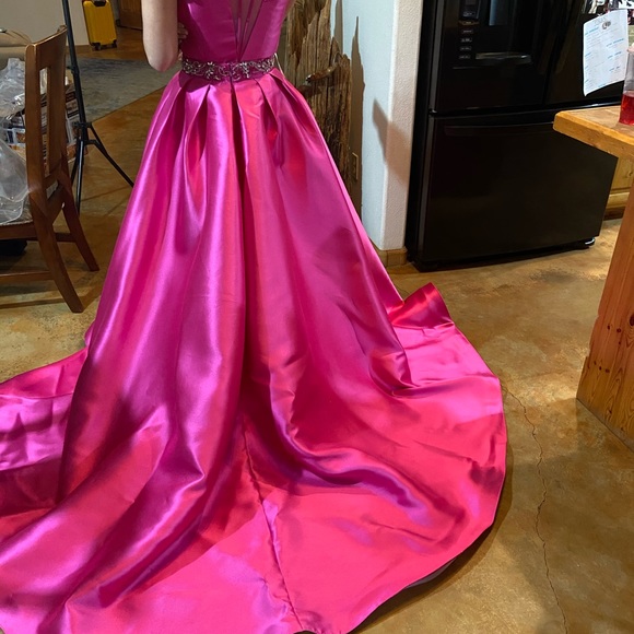 Vienna Pageant Dress - Picture 3 of 8